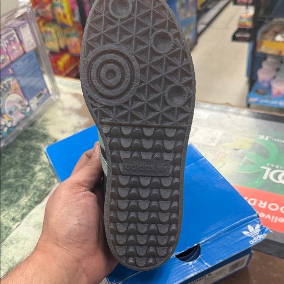 adidas Samba Women's Sneakers Black and Green - Picture 4 of 4